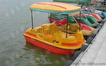 苏州乐园水上脚踏游船 玻璃钢脚踏船